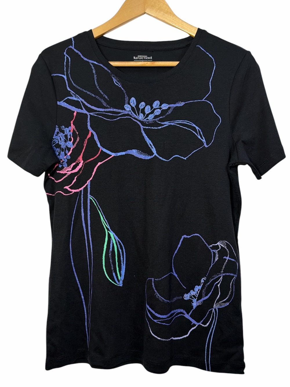 Northern Reflections Floral Graphic T-Shirt Black L